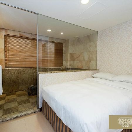Royal Seasons Hotel Beitou Taipei Bagian luar foto