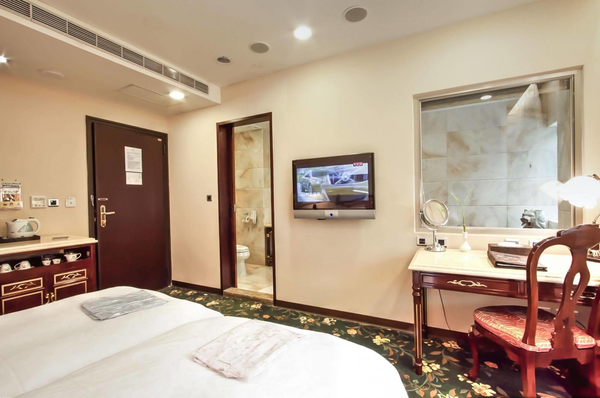 Royal Seasons Hotel Beitou Taipei Bagian luar foto